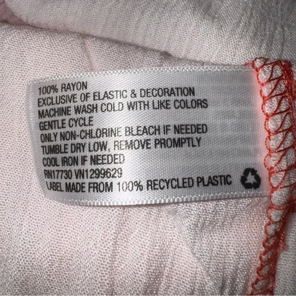 Xhilaration Red & White Top - Picture 3 of 4